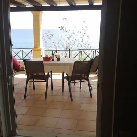 Foivos Seaside