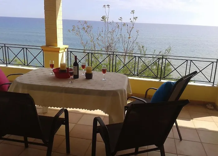 Foivos Seaside Agios Georgios (Corfu)