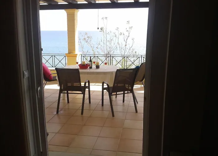 Foivos Seaside