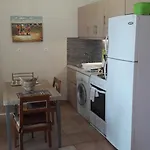 Foivos Seaside Апартаменты
